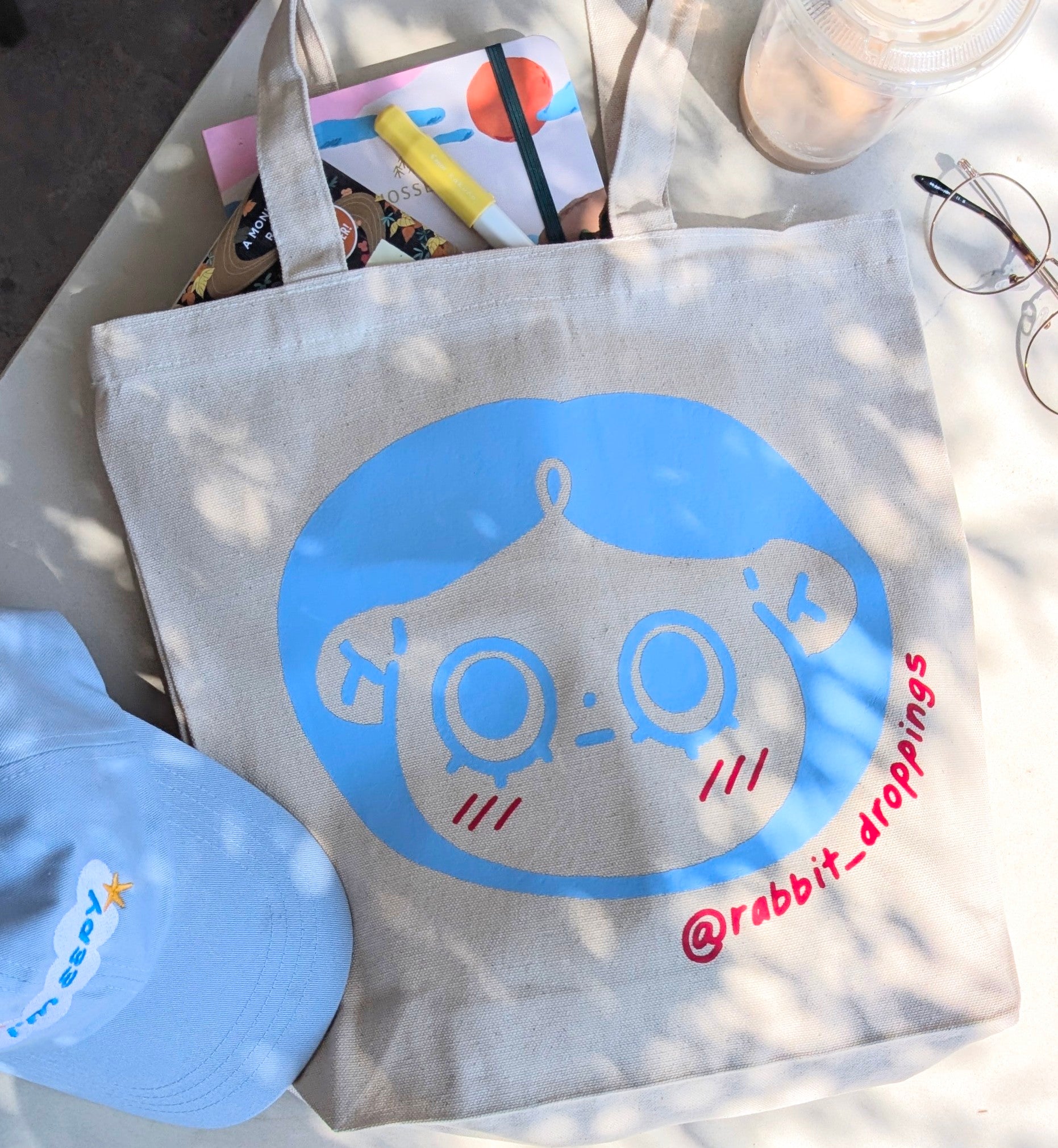 Cute face tote
